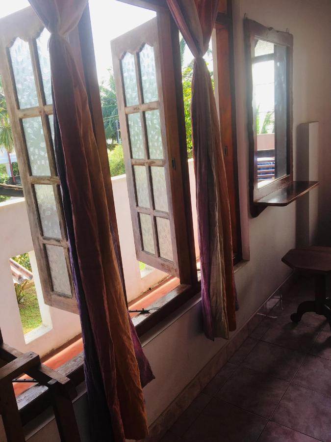 Dilena Beach Inn 탕갈레 외부 사진