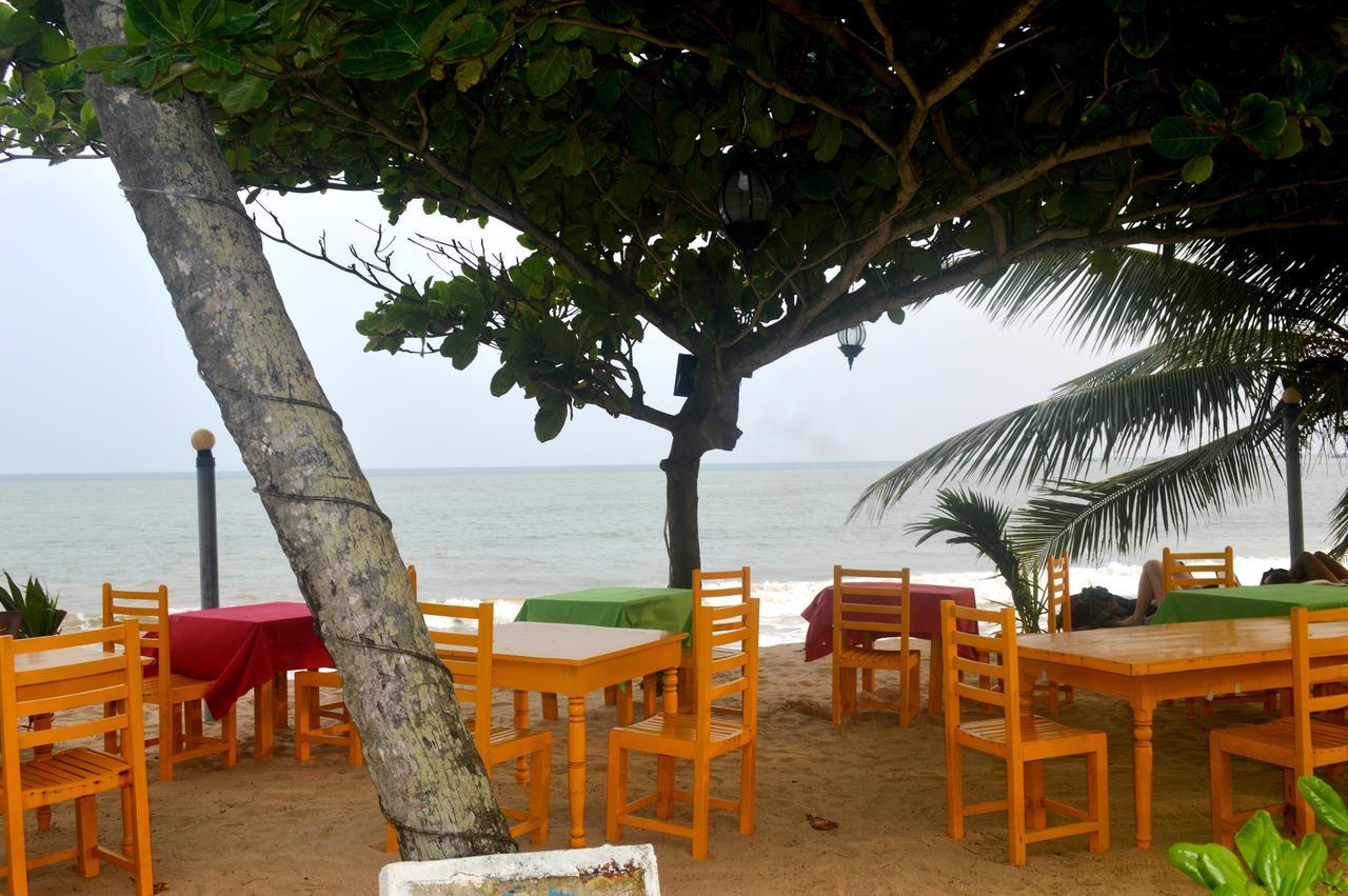 Dilena Beach Inn 탕갈레 외부 사진