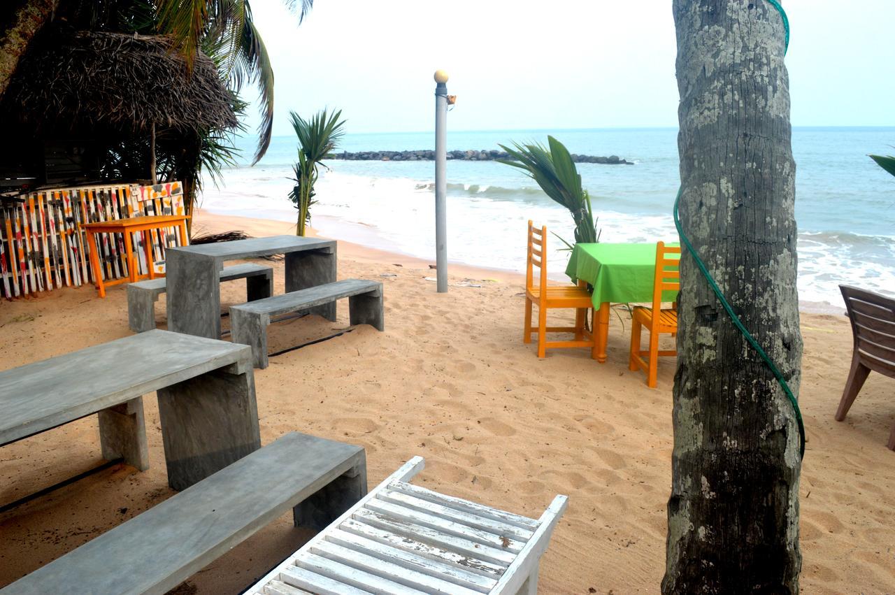 Dilena Beach Inn 탕갈레 외부 사진